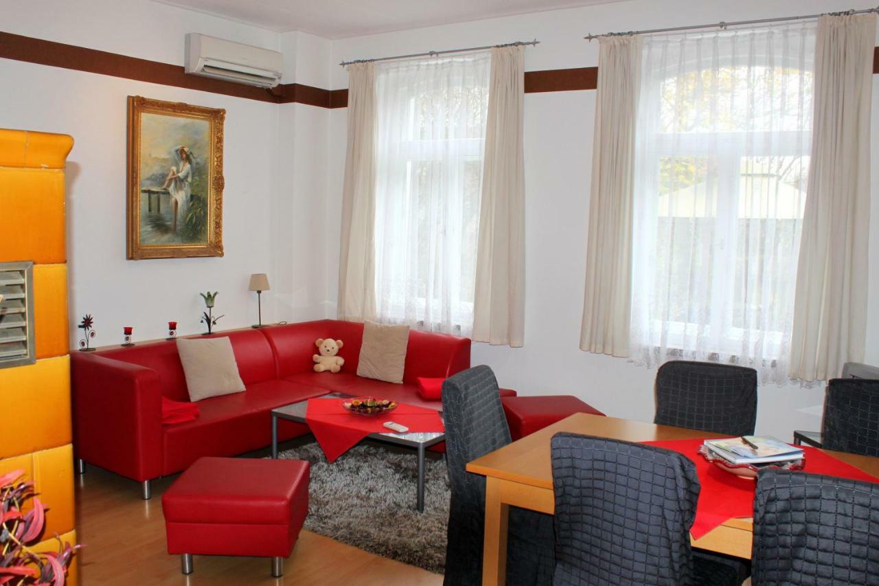 Ferienwohnung "Zur Alten Schule" Neuburxdorf Dış mekan fotoğraf