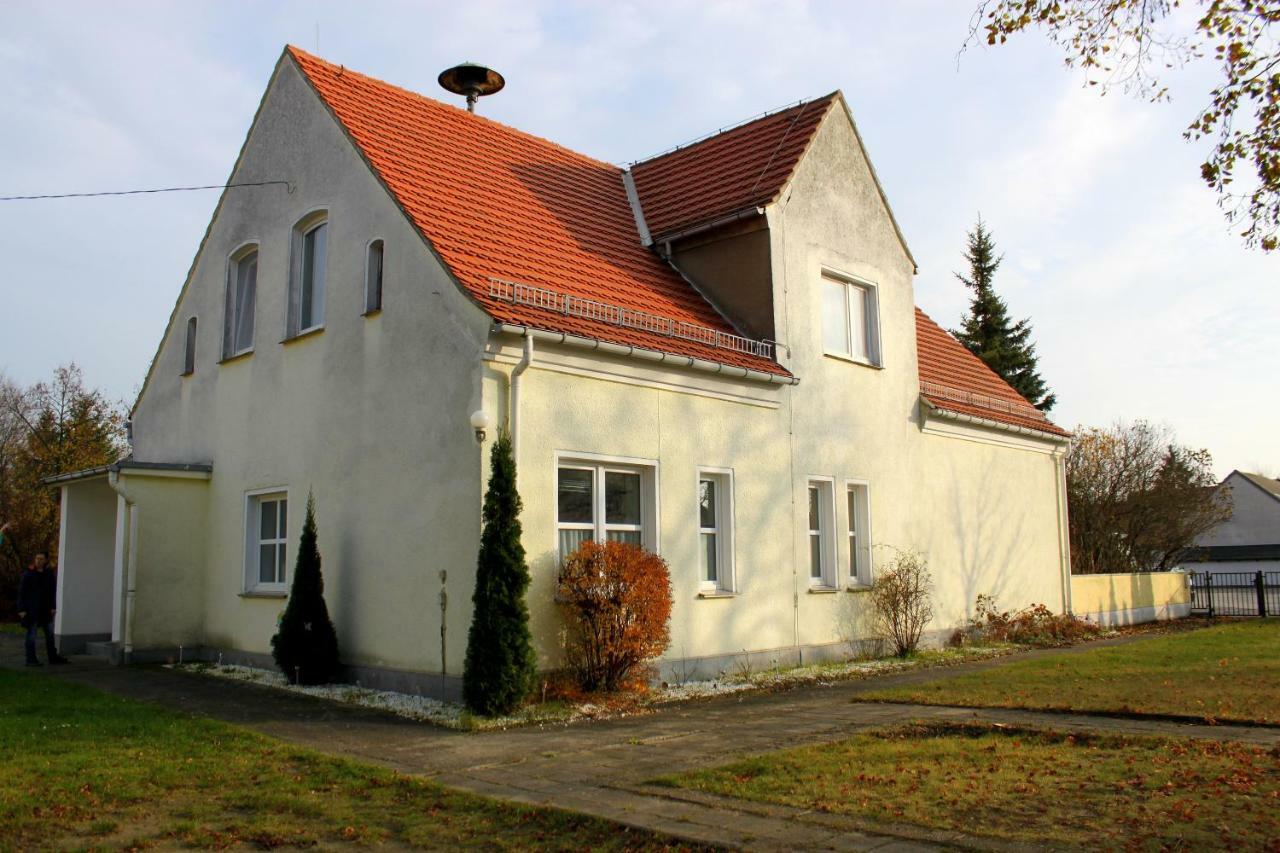 Ferienwohnung "Zur Alten Schule" Neuburxdorf Dış mekan fotoğraf